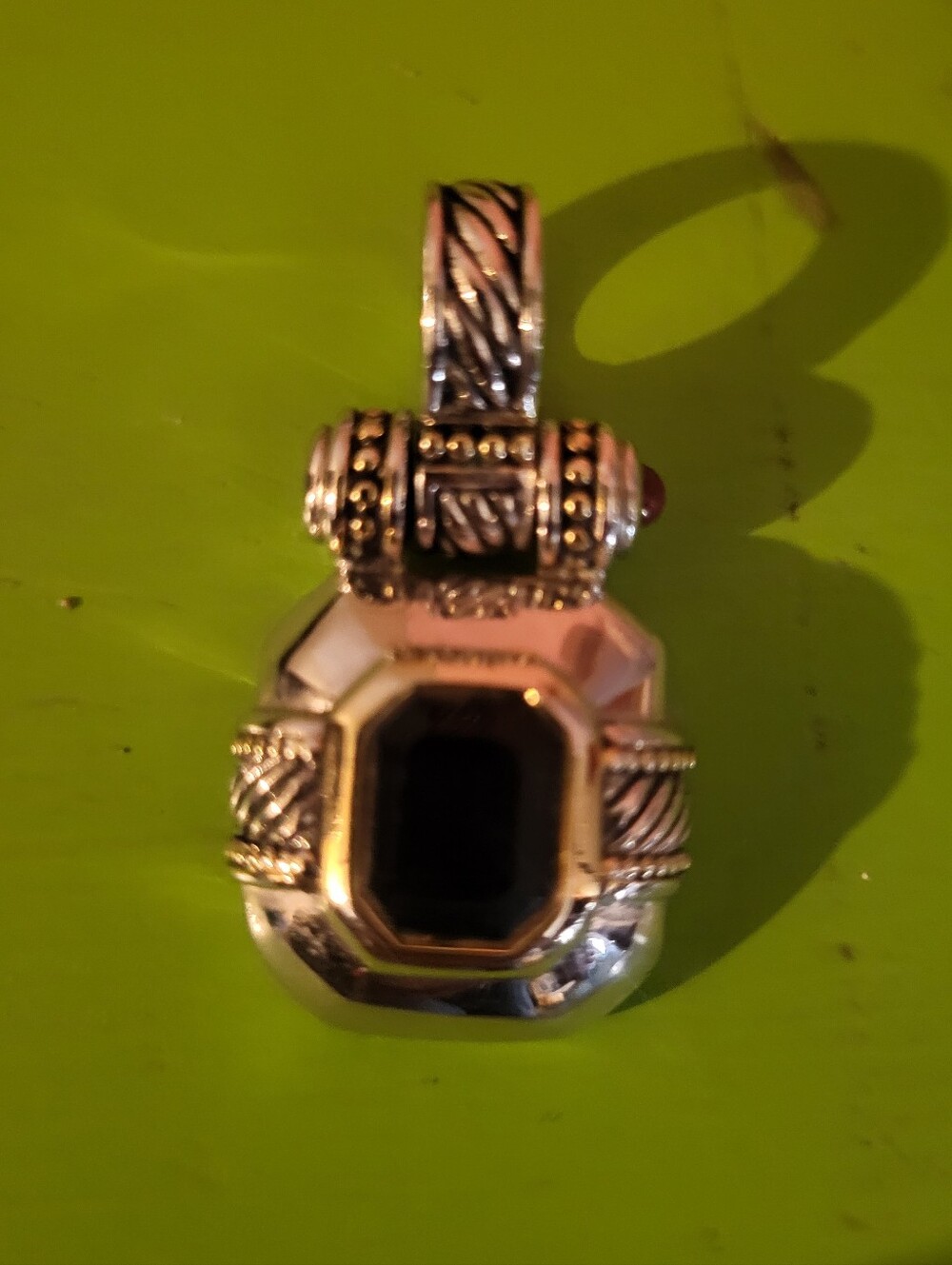 T&J Renissance Revival Black Cabachon Pendant